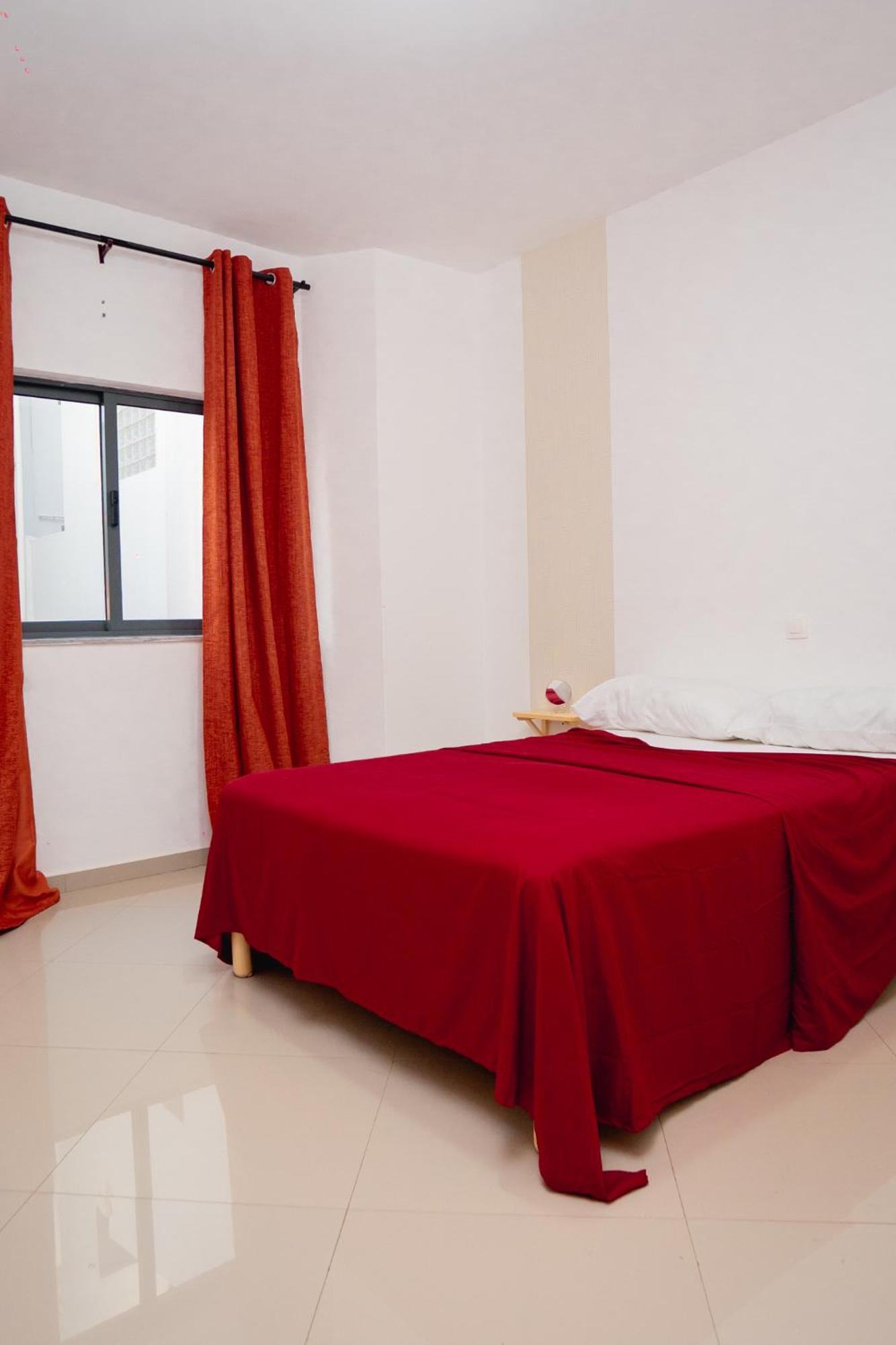 Apartamento Santo Antonio I - T3 Praia Eksteriør bilde